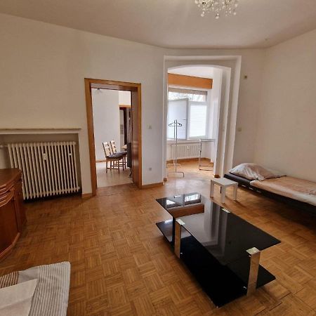 2 Zimmer Wohnungen K&K Unterkunft. Gbr ดุยส์บูร์ก ภายนอก รูปภาพ